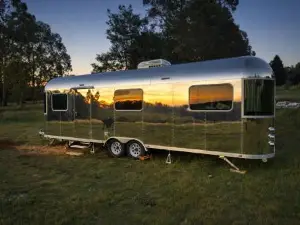 One Life Glamping Caravan Rawson
