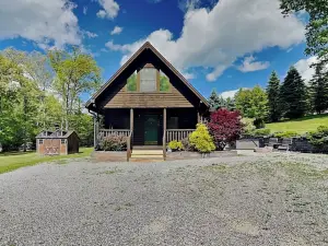 The Old World Chalet by Taylor Made Deep Creek