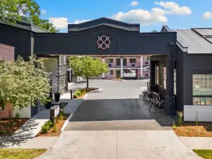 Best Western University Inn
