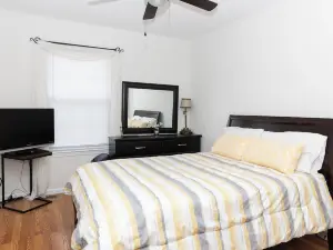 Spacious 5-bedroom house with WiFi, AC in charming Winslow Township