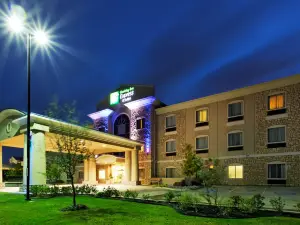 Holiday Inn Express & Suites MANSFIELD by IHG