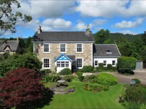 Creag Dhubh Country House