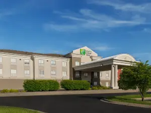 Holiday Inn Express & Suites Lawrence by IHG
