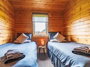 Loch Leven Lodge 21