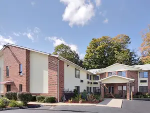 Riverdale Inn