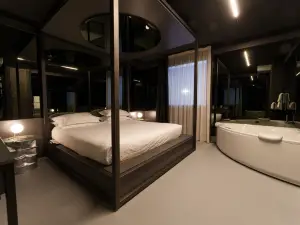 The Aries Hotel