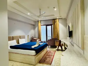 Geetanjali Hotel & Motel