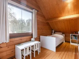 Anna-Helena - Cosy Wooden Chalet in the Forest