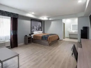 Super 8 by Wyndham Humble/Fallcreek/Houston