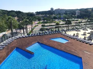 โรงแรม RVHotels Nautic Park