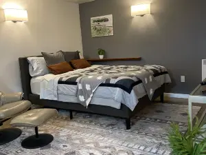 Chambre individuelle, lit queen-size, toutes les commodités nécessaires