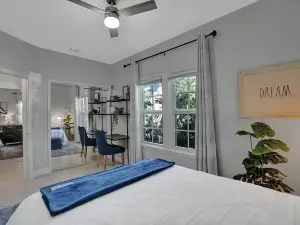 Stunning 2/2 dream beach getaway in Surfside
