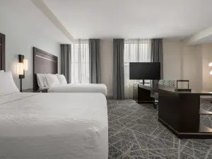 Hampton Inn & Suites Cincinnati-Downtown