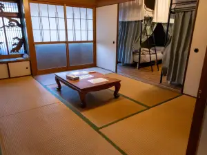 Dear U Uwajima Guest House & Cafe
