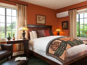 Settlers Inn