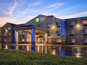 Holiday Inn Express & Suites PIERRE-FORT PIERRE by IHG