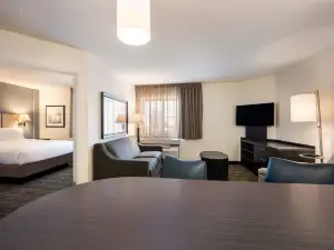 Sonesta Simply Suites Detroit Troy