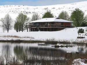 Sani Valley Nature Lodges