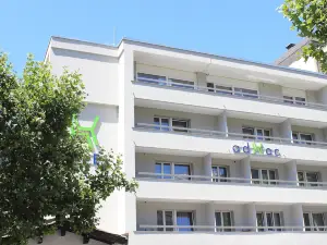 阿德霍克飯店