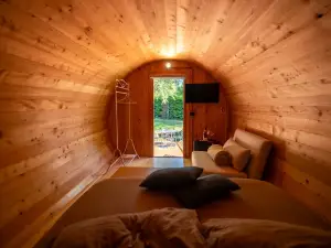 Rifugio DiVino Dormire in Una Botte - Wine Barrel Stay Near Rome