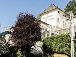 Hennedamm Hotel