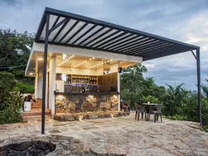 Sunset Palm Lodge