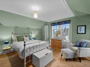 Hermitage Road, Stunning Home in the Heart of Broughty Ferry