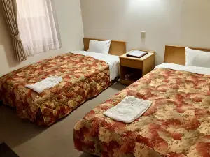 土氣站飯店