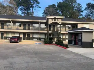 Diboll Inn and Suites