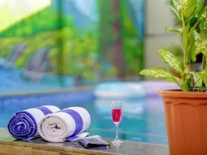 Alaya Stays 4 BHK with Poolside Gazebo & Garden - Villa Nest