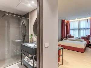 파리올리 큐브 호텔