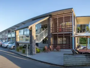 Amity Court Motel