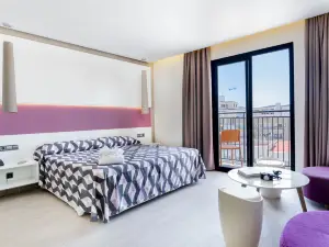 The Purple Hotel - Adults Only