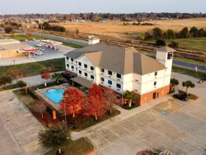 Franklin Inn & Suites by IHG