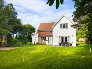 5Bed-10Guests-Fireplace-HotTub-Pets ok-Parking