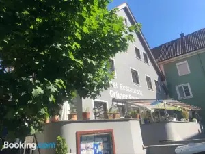 Hotel Restaurant Grüner Baum Und Altes Tor