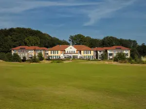 Castello Apartments