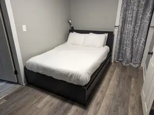 Modern 1br in downtown Biddeford