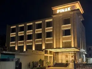 Hotel Pinak
