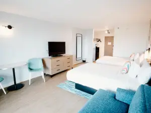 SeaLoft Oceanfront Hotel