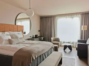 Clarion Hotel Helsinki Airport (20 km from Helsinki)