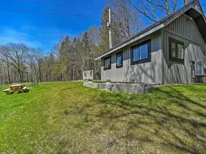 Fire Pit + Gas Grill: Secluded Studio in Milford!