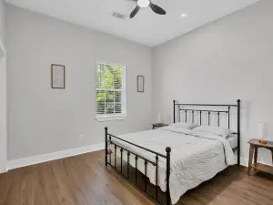 New, Family Friendly, Centrally located Duplex