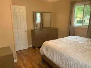 Charming Fully Furnished 2 Bedroom House & Garage