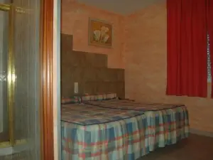 Hostal Mays