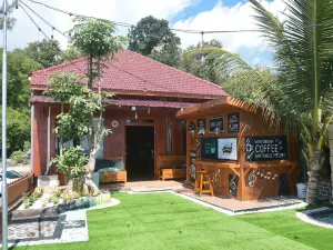 Omah Kayu Villa