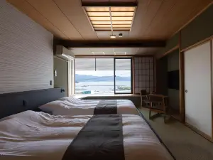 Rako Hananoi Hotel
