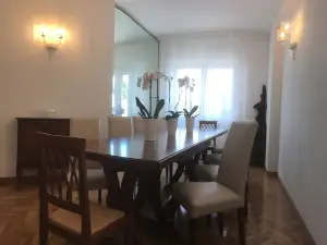 Robin Rooms