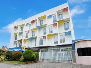 Townhouse Oak Hotel Damar Kurung