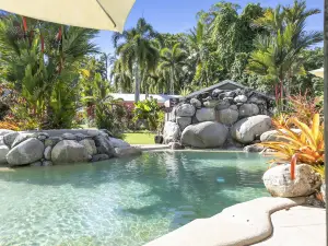 Mossman Resort Holiday Villas